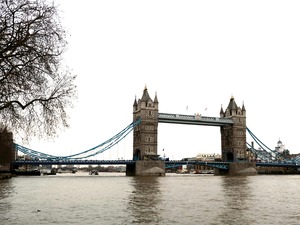 London Bridge  2