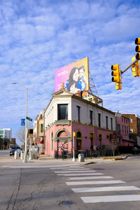 Flatiron Corner Glow