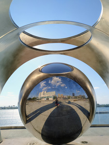 The Eye of the Skyline