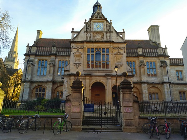 Oxford University Faculty of History Digital Download