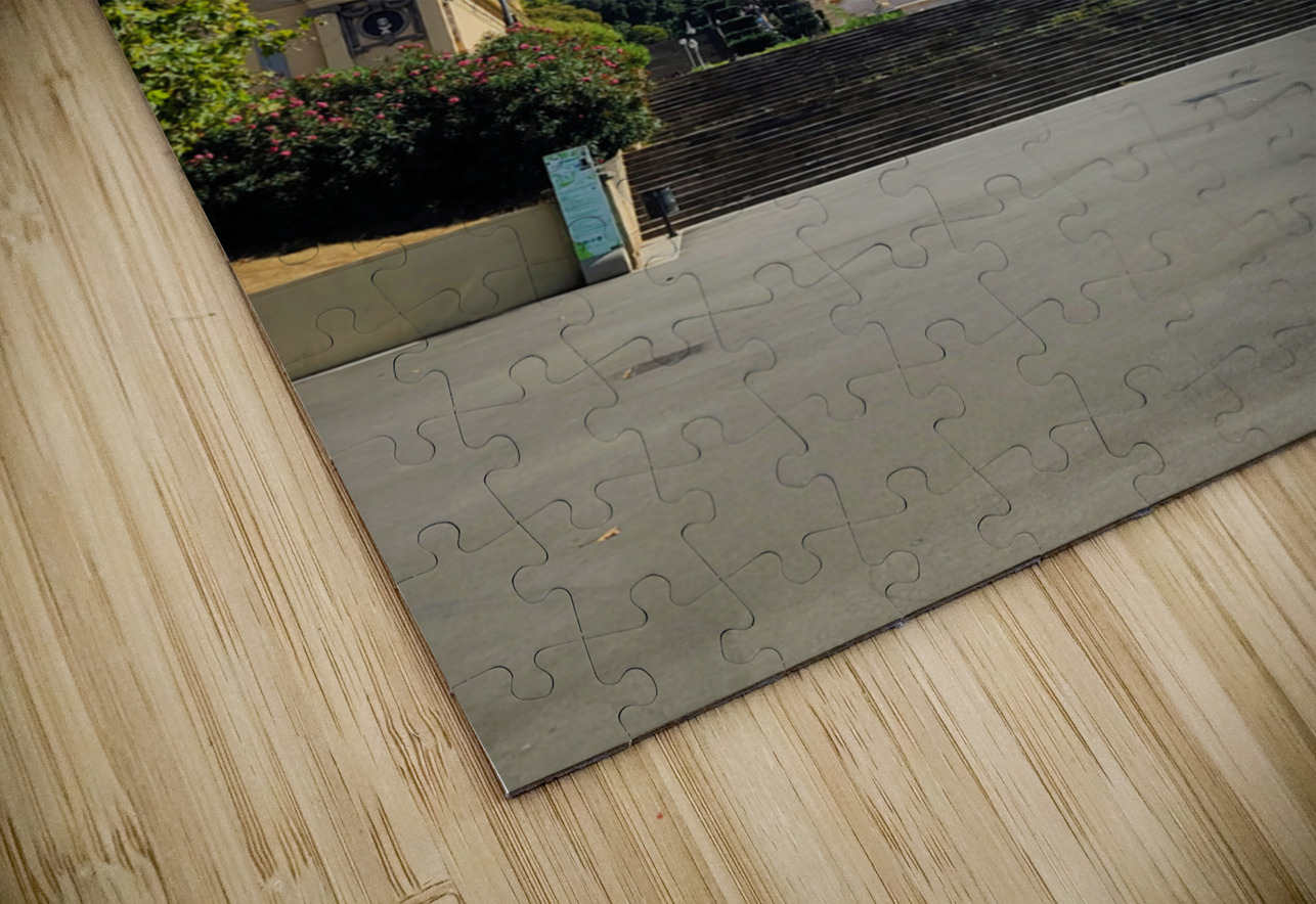 Museum of Catalan Visual Arts: Pillars of Memory Click4Pix Puzzle