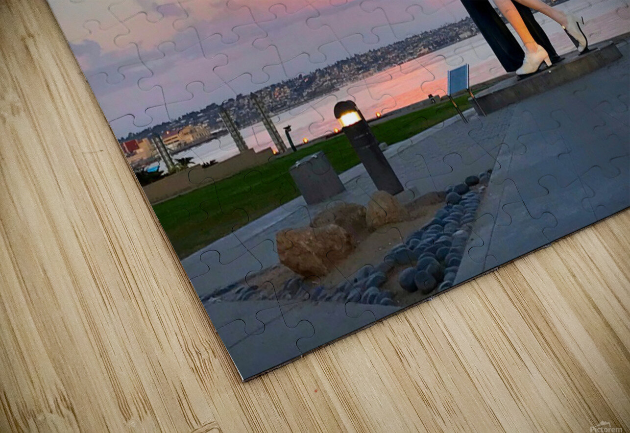 The Warm Frozen Kiss  2 Click4Pix Puzzle